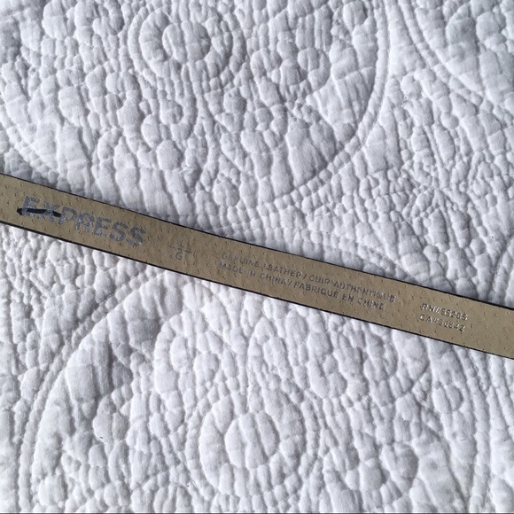 Last one! Express Leopard Calf Hair Belt - Picture 4 of 7